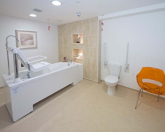 Accessible Bathroom at Templeton House